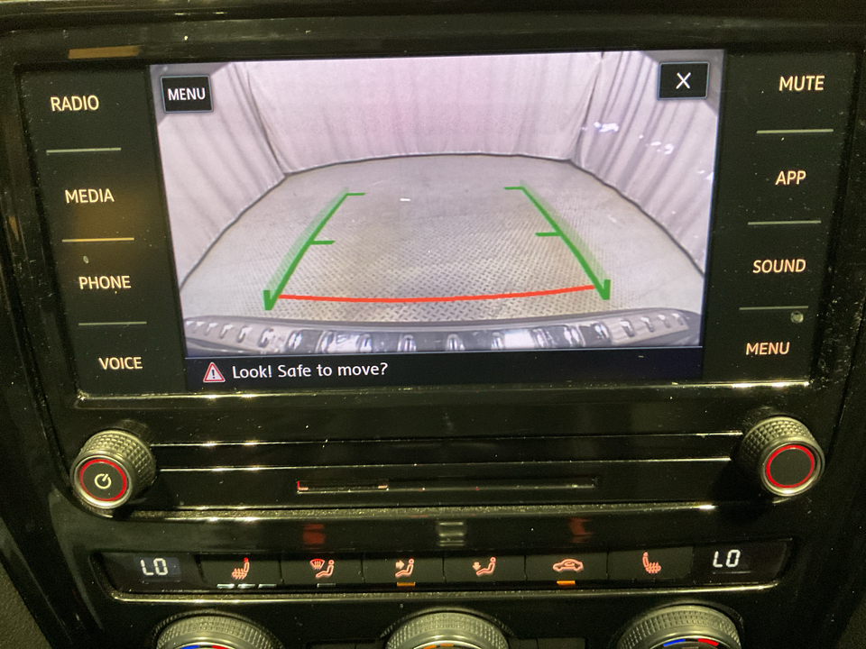 2022 Volkswagen Passat SE