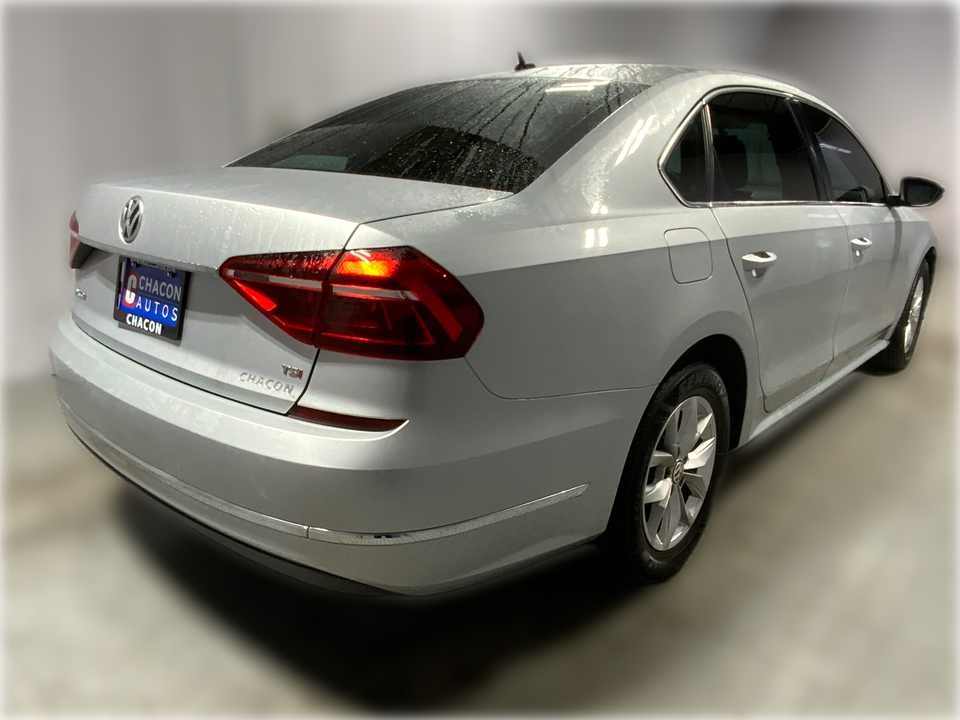2017 Volkswagen Passat S 6A