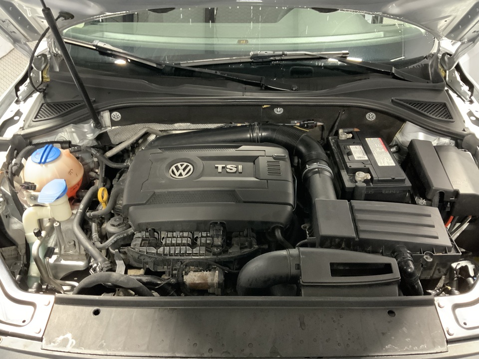 2017 Volkswagen Passat S 6A