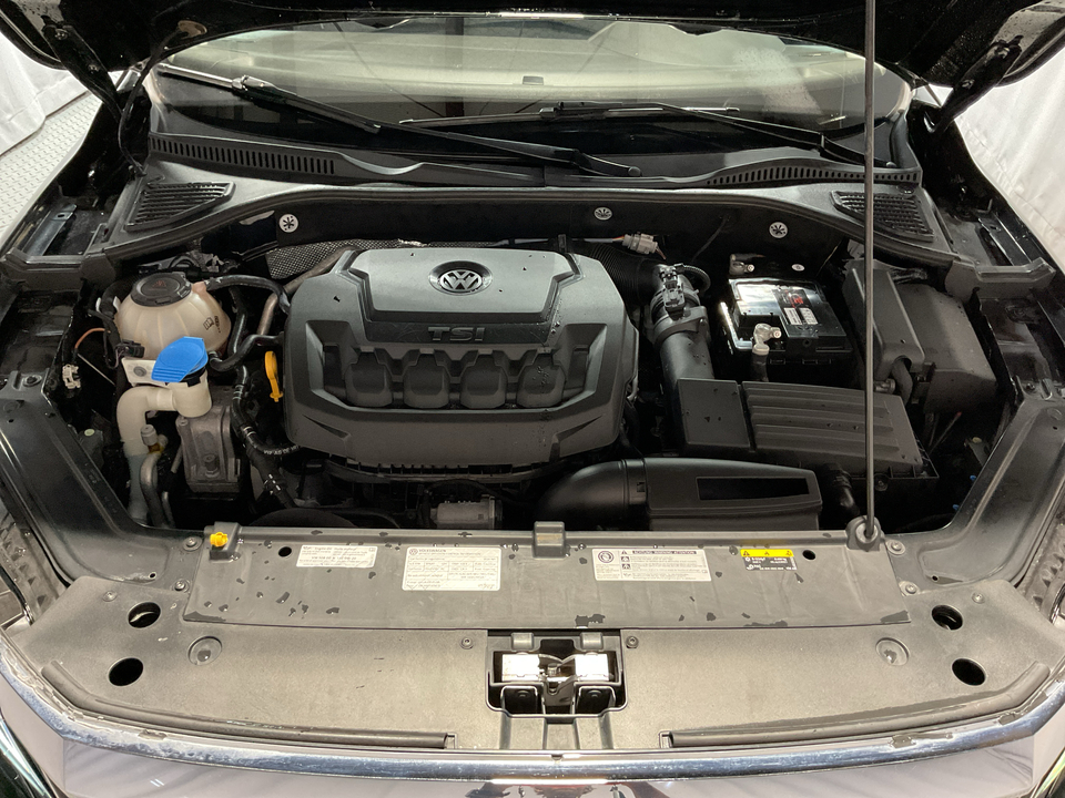 2020 Volkswagen Passat R-Line