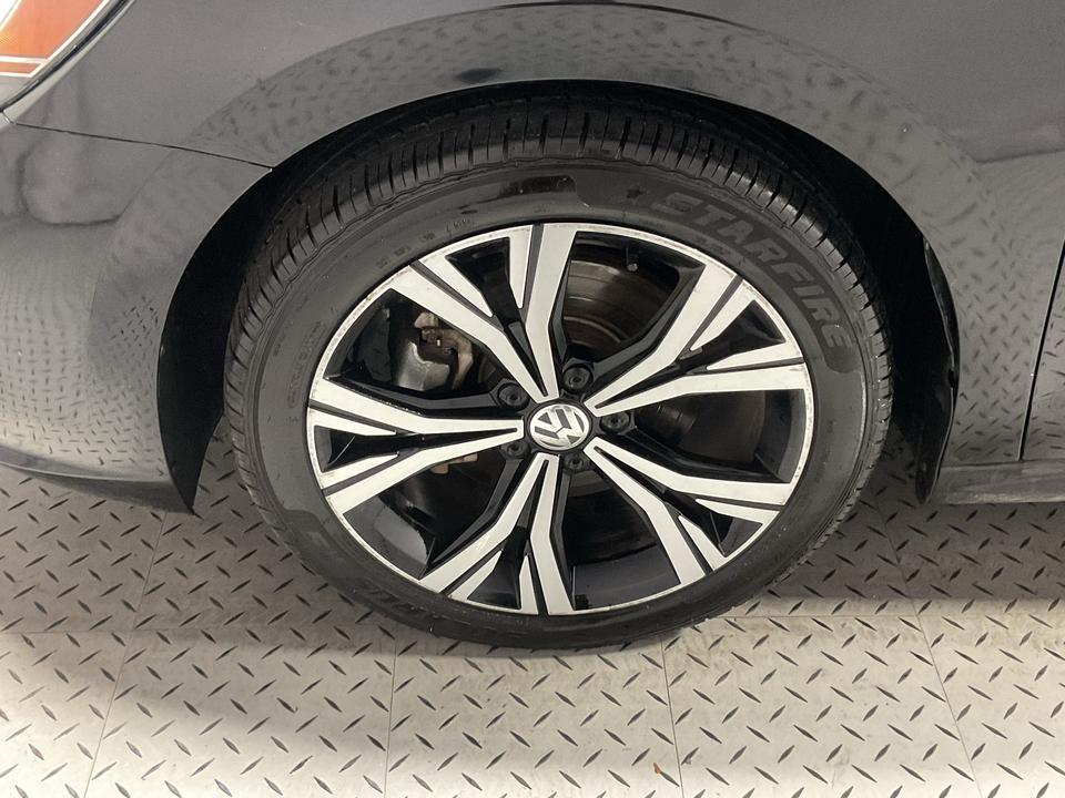 2021 Volkswagen Passat SE