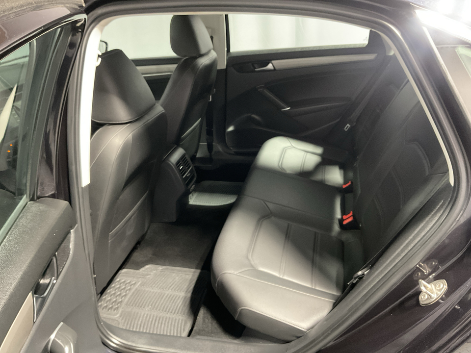 2021 Volkswagen Passat SE