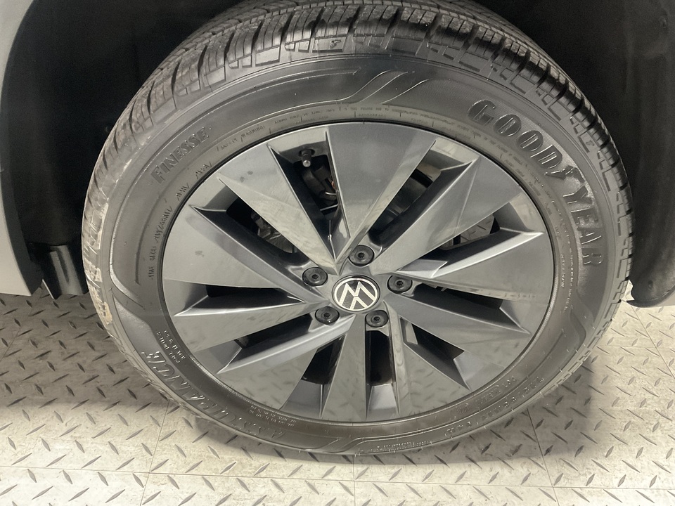 2024 Volkswagen Taos S