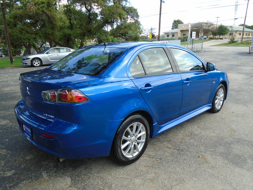 2016 Mitsubishi Lancer ES CVT