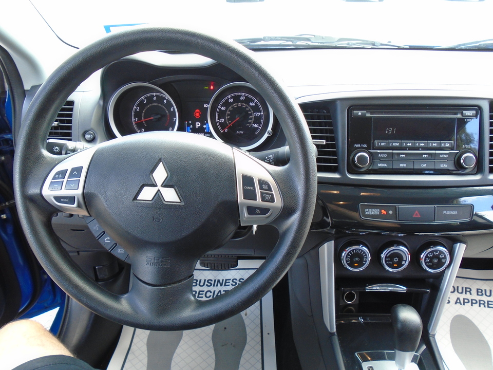 2016 Mitsubishi Lancer ES CVT