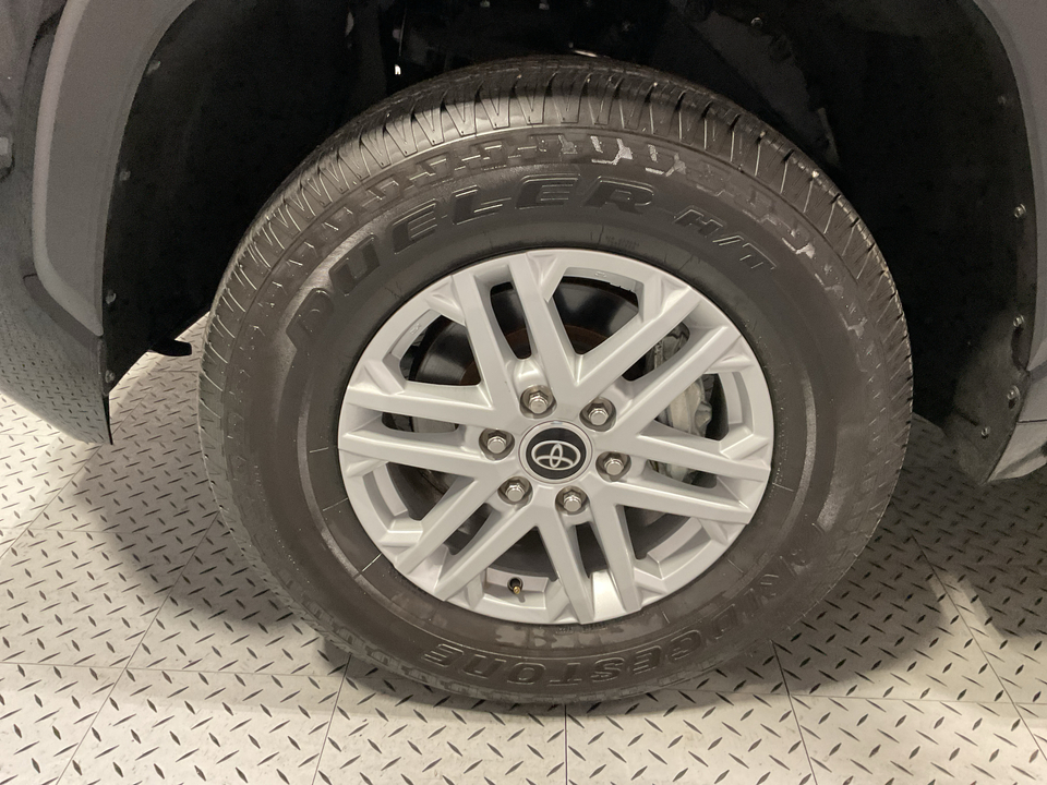 2022 Toyota Tundra SR5 CrewMax 2WD