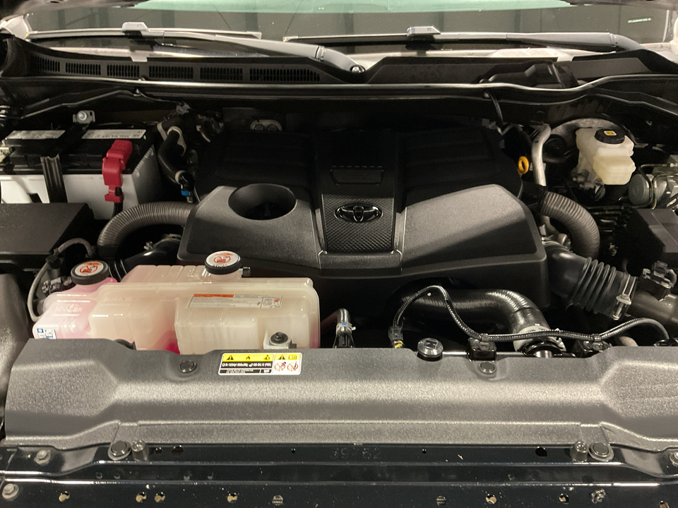 2022 Toyota Tundra SR5 CrewMax 2WD