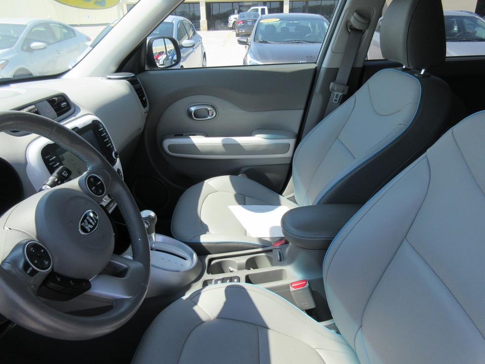 2016 Kia Soul EV +