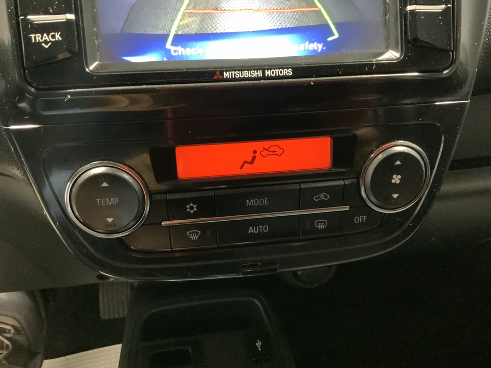 2019 Mitsubishi Mirage SE