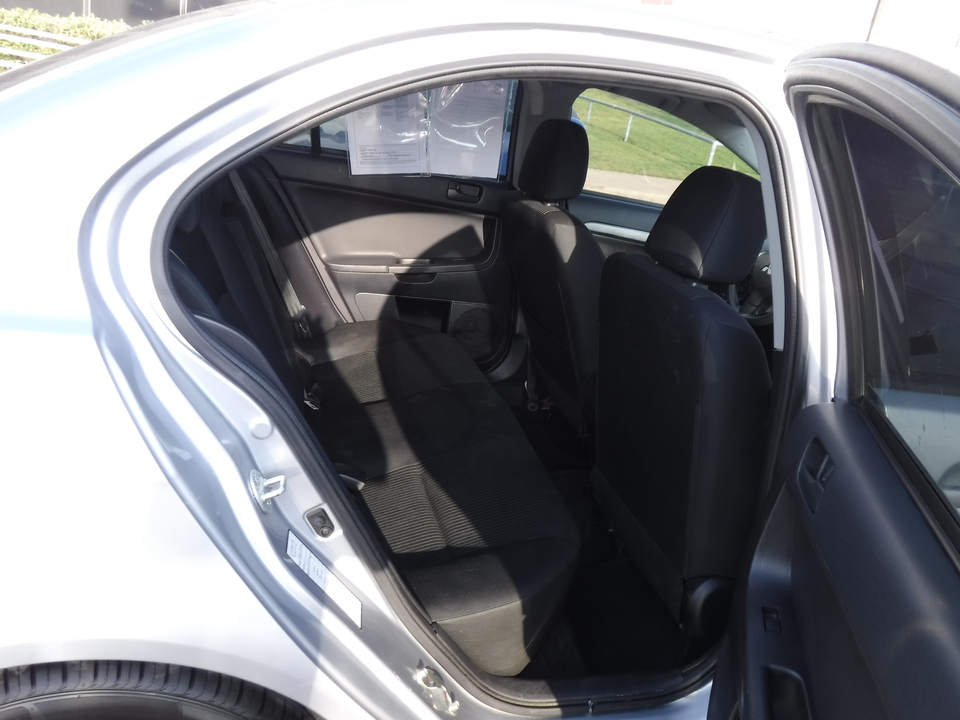 2015 Mitsubishi Lancer ES CVT