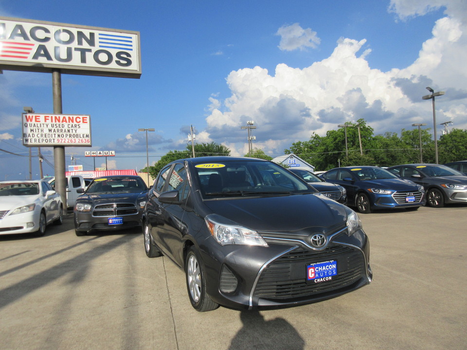 2015 Toyota Yaris LE 5-Door AT