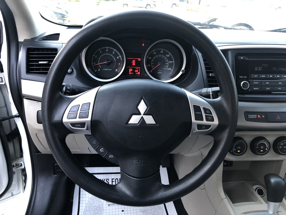 2014 Mitsubishi Lancer ES