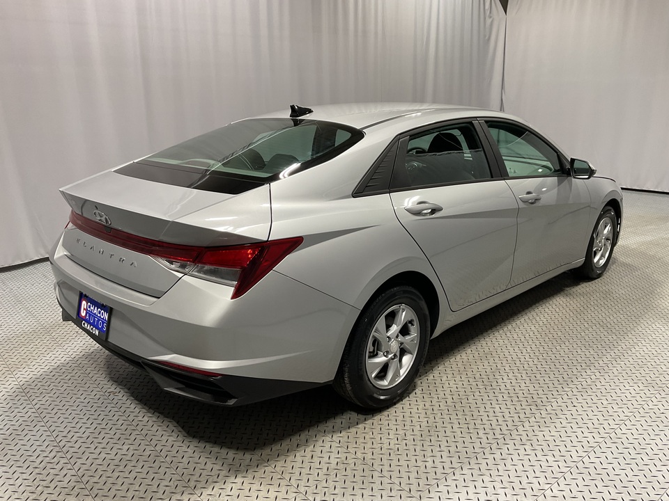 2021 Hyundai Elantra SE