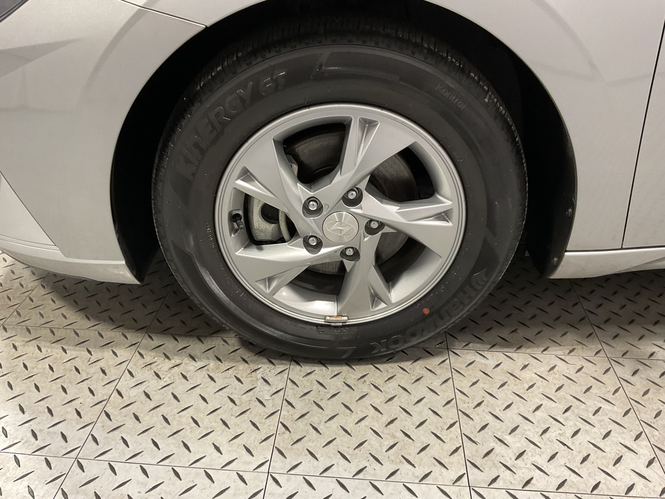 2021 Hyundai Elantra SE