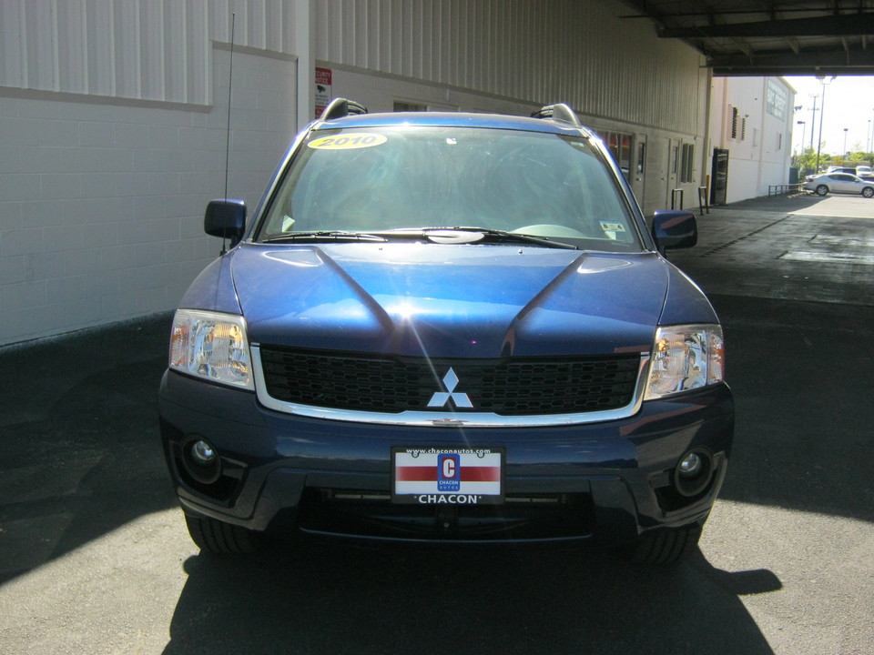2010 Mitsubishi Endeavor LS 2WD