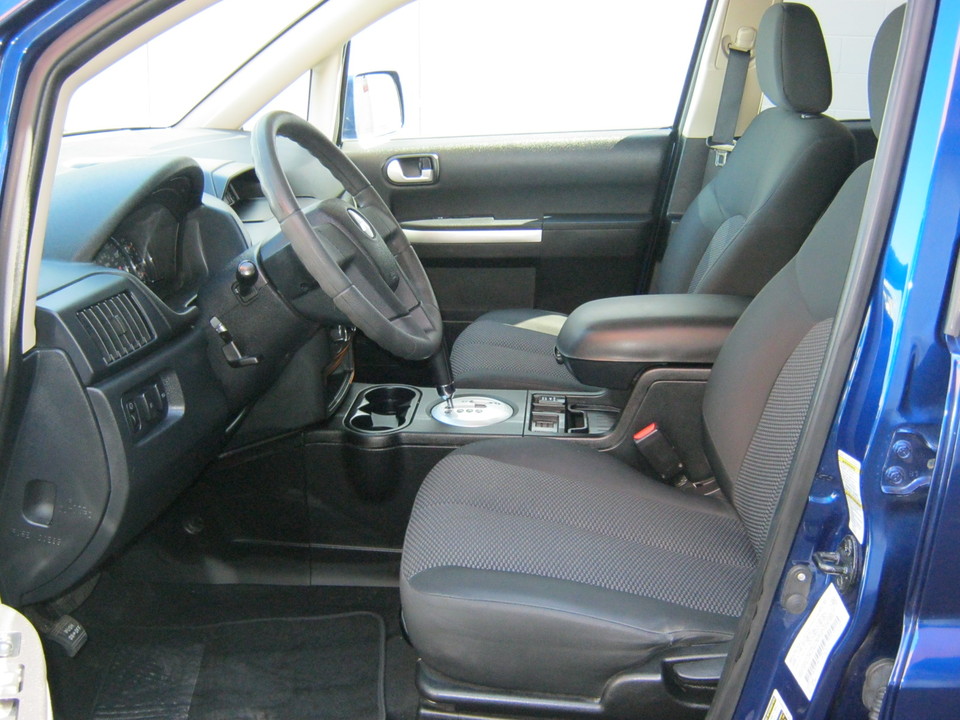 2010 Mitsubishi Endeavor LS 2WD