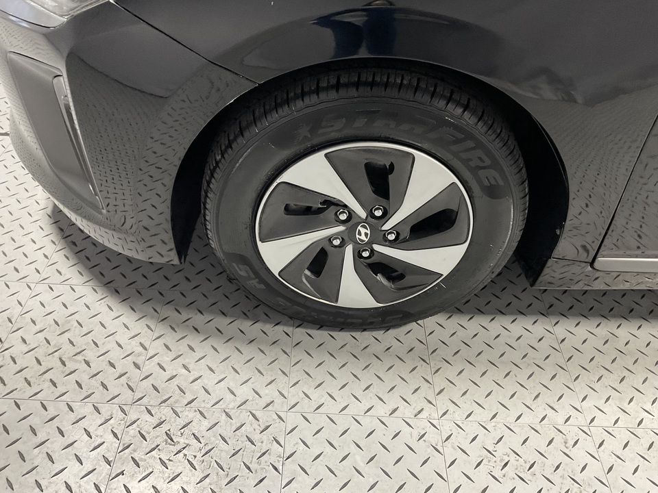 2017 Hyundai Ioniq Hybrid Blue