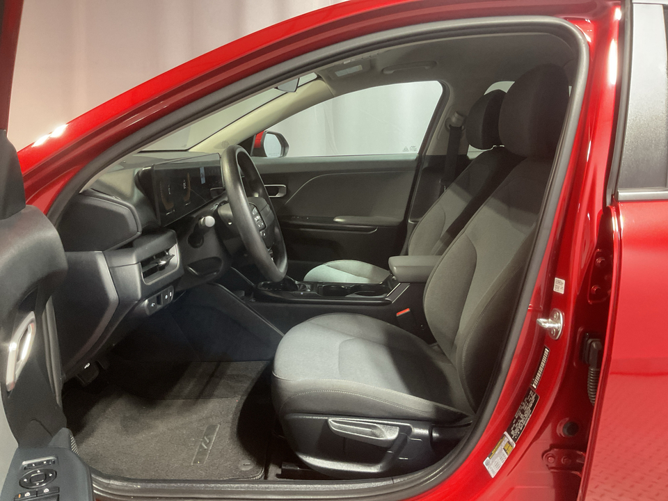 2025 Kia K4 LX
