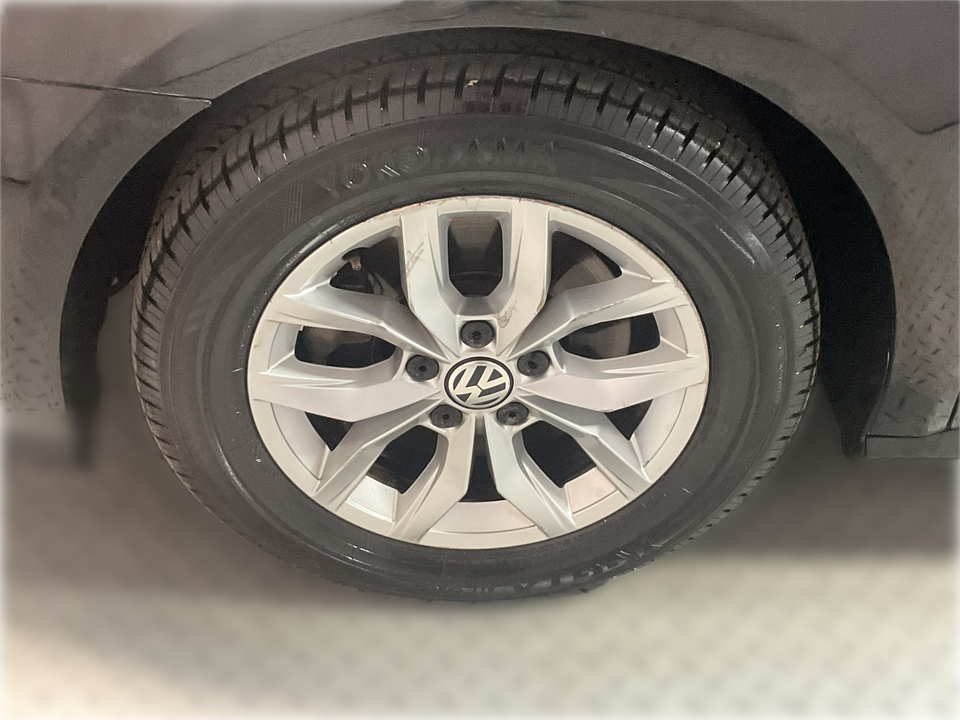 2016 Volkswagen Passat S 6A