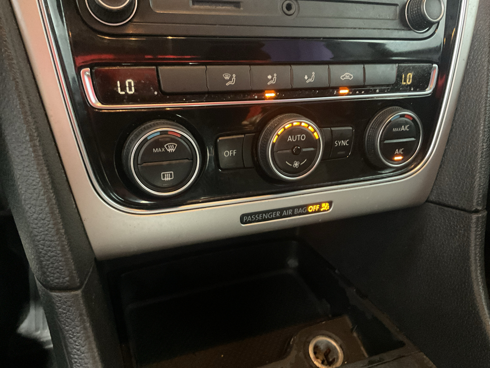 2016 Volkswagen Passat S 6A