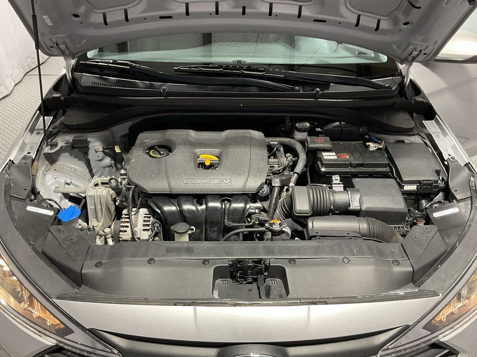 2020 Hyundai Elantra SE 6AT
