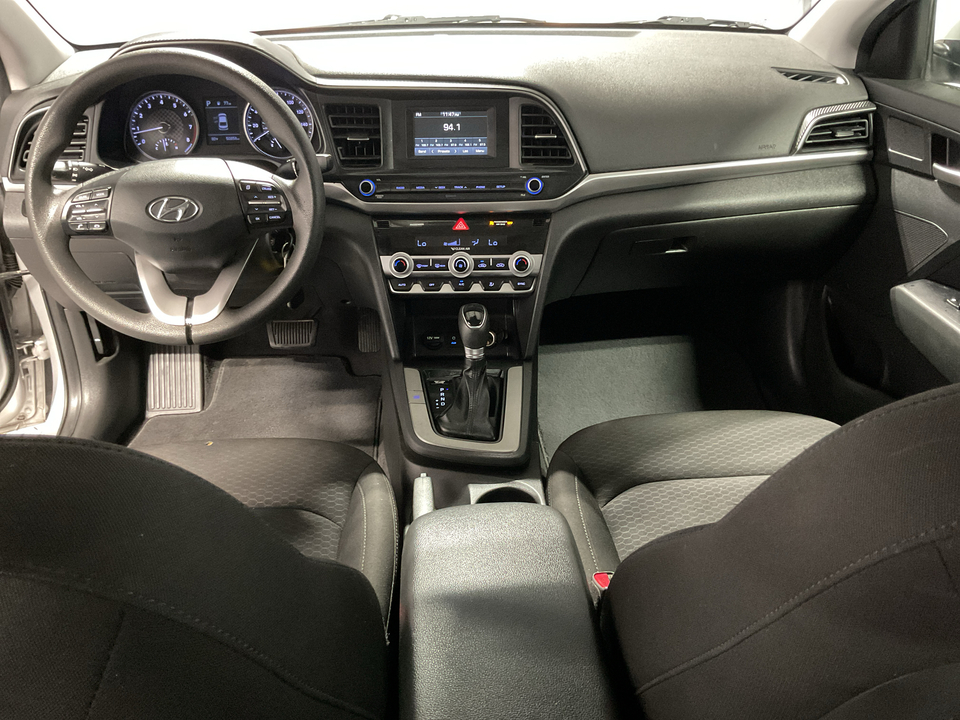 2020 Hyundai Elantra SE 6AT
