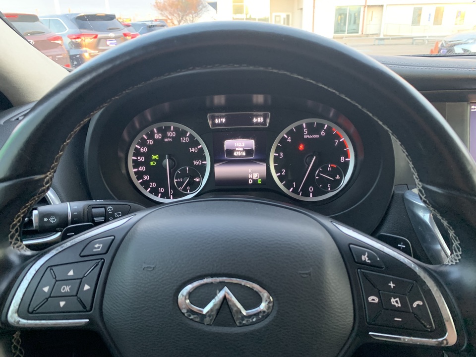 2017 Infiniti QX30 Premium AWD