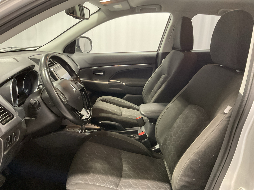 2020 Mitsubishi Outlander Sport 2.0 SE CVT