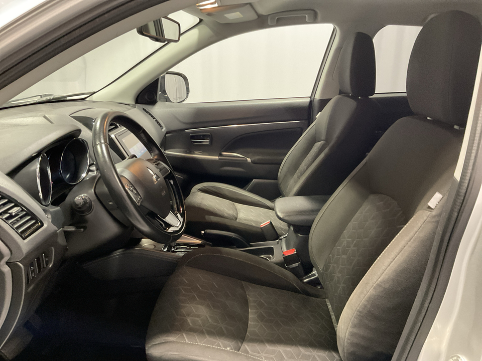 2020 Mitsubishi Outlander Sport 2.0 SE CVT