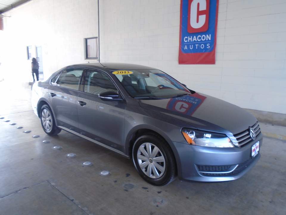 2013 Volkswagen Passat 2.5L S W/Appearance