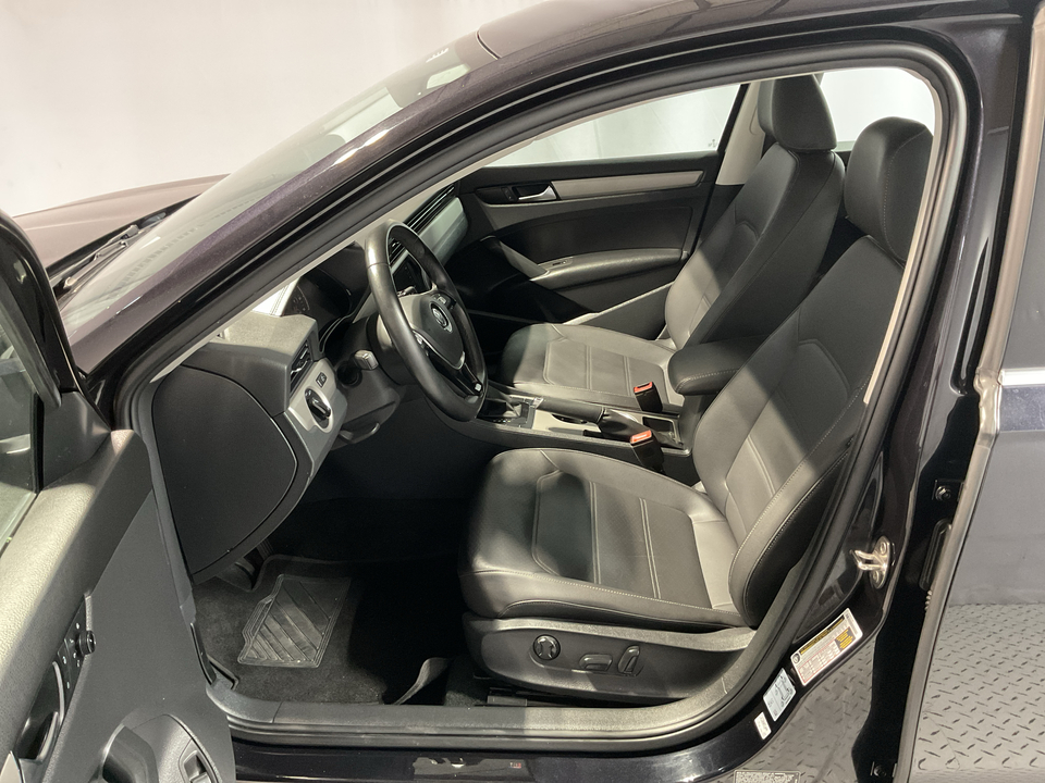 2020 Volkswagen Passat SE