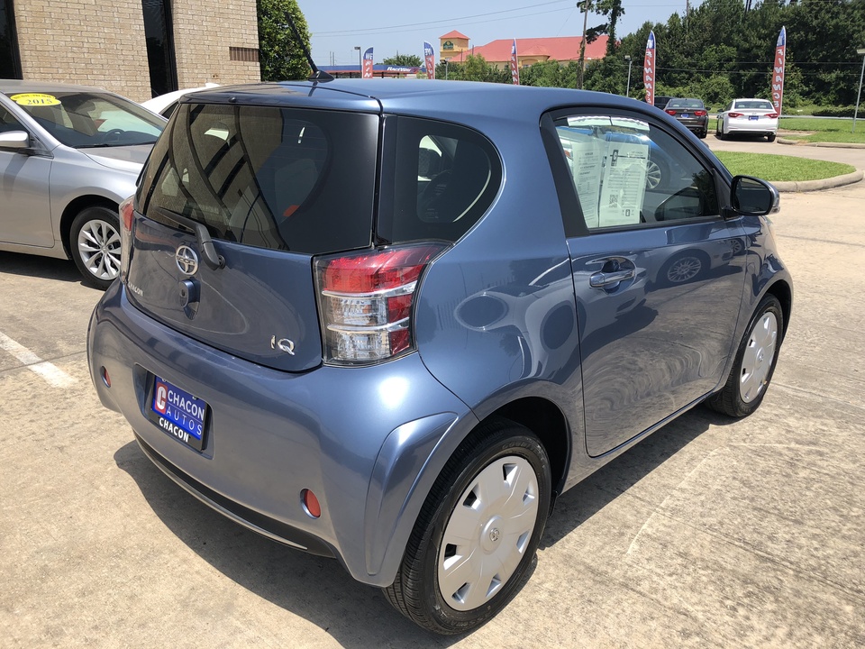 2014 Scion iQ 3-Door Hatchback AT