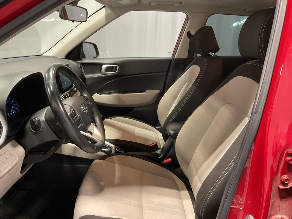 2020 Hyundai Venue SEL