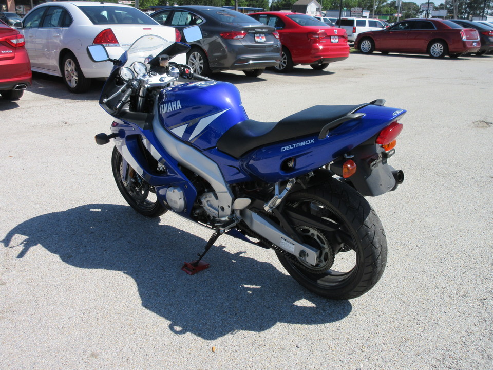 2001 Yamaha YZF-600R -