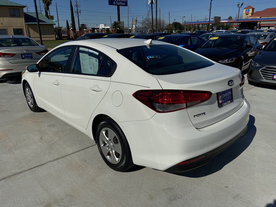 2017 Kia Forte LX 6A