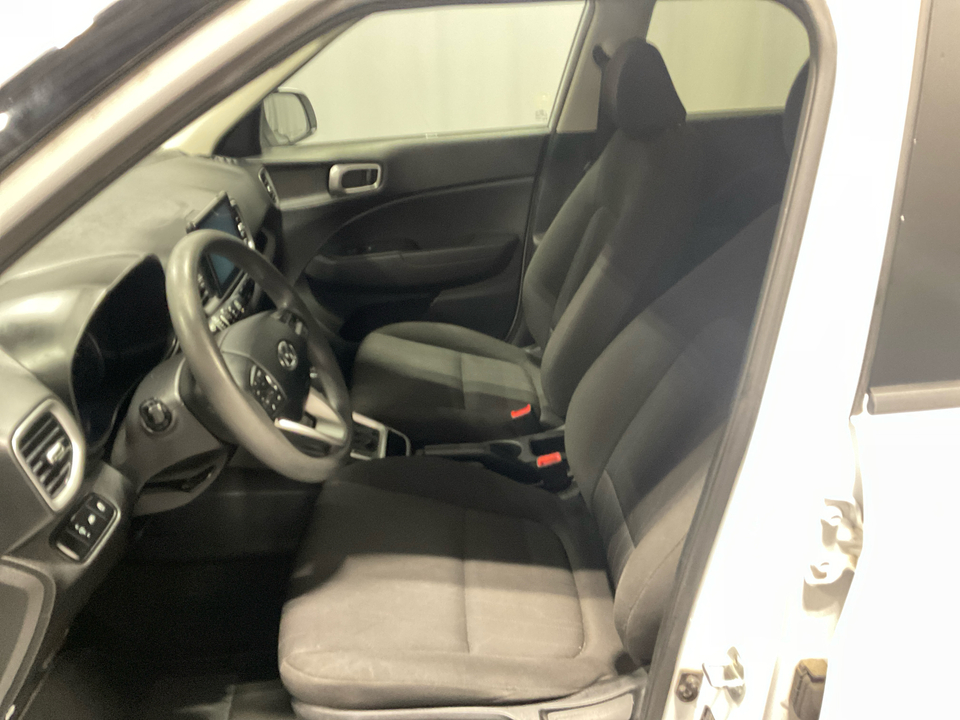 2020 Hyundai Venue SE
