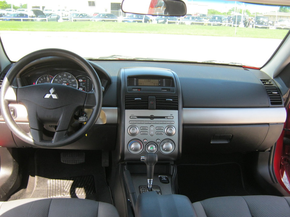 2011 Mitsubishi Galant FE