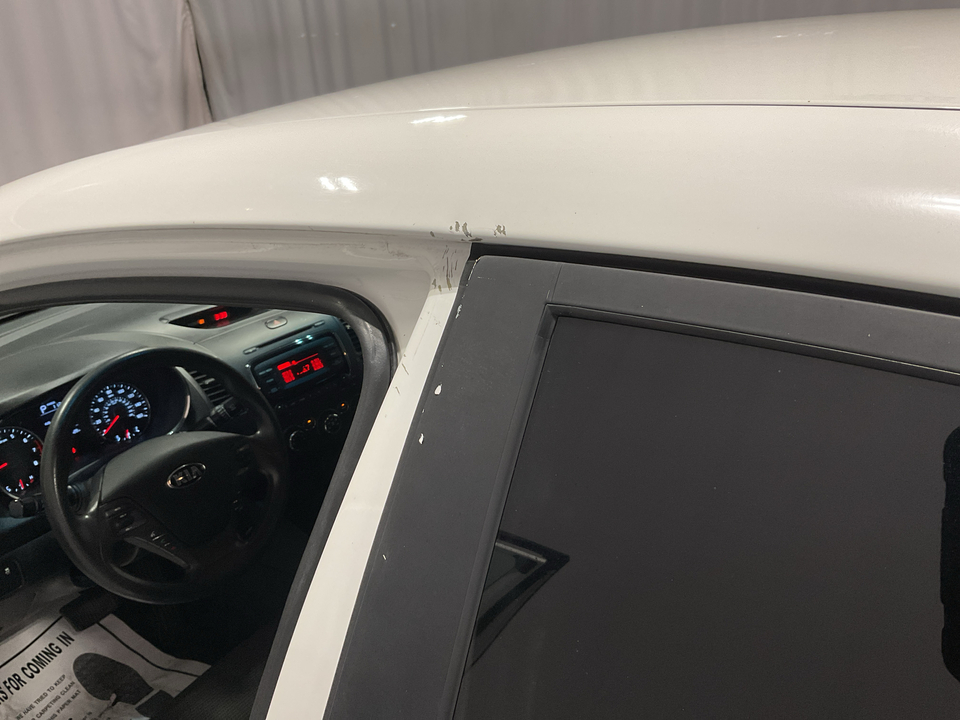 2017 Kia Forte LX 6A