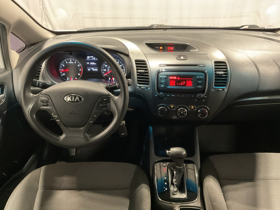 2017 Kia Forte LX 6A