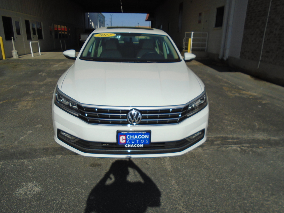 2017 Volkswagen Passat SE 6A