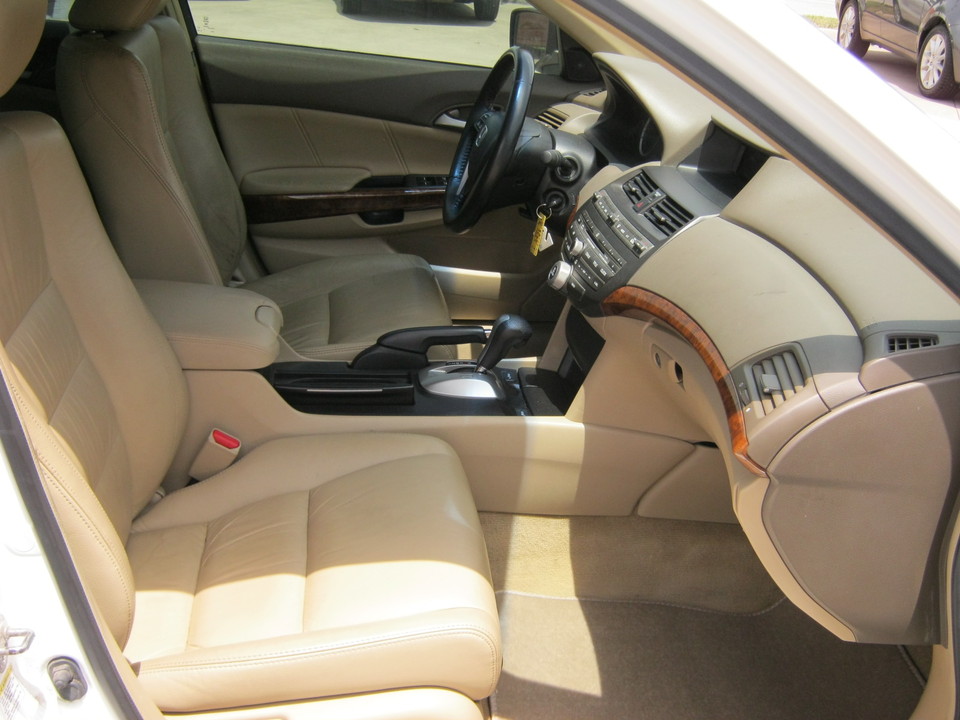2009 Honda Accord EX-L Sedan AT