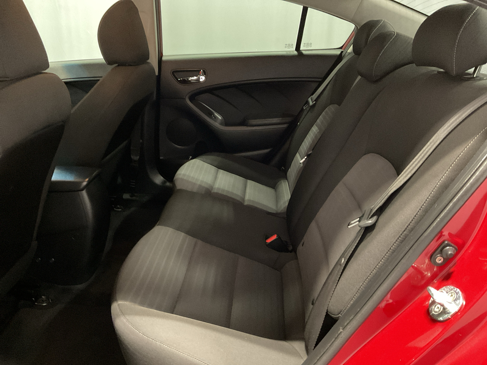 2017 Kia Forte LX 6A