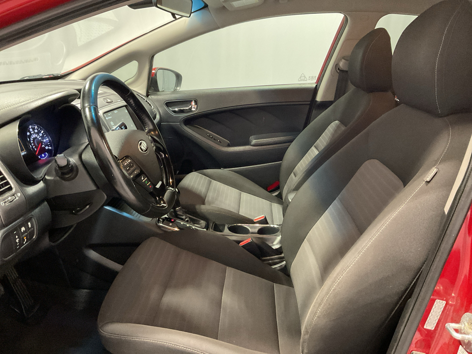 2017 Kia Forte LX 6A