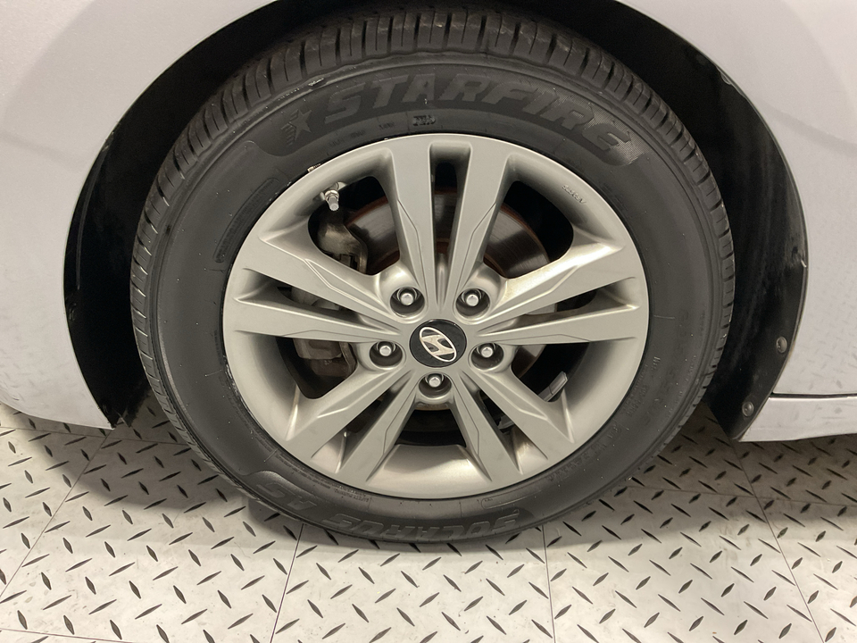 2017 Hyundai Elantra SEL