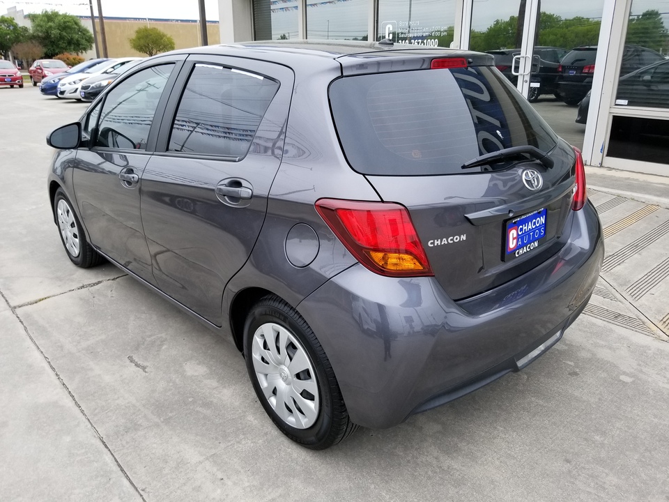 2015 Toyota Yaris L 5-Door AT