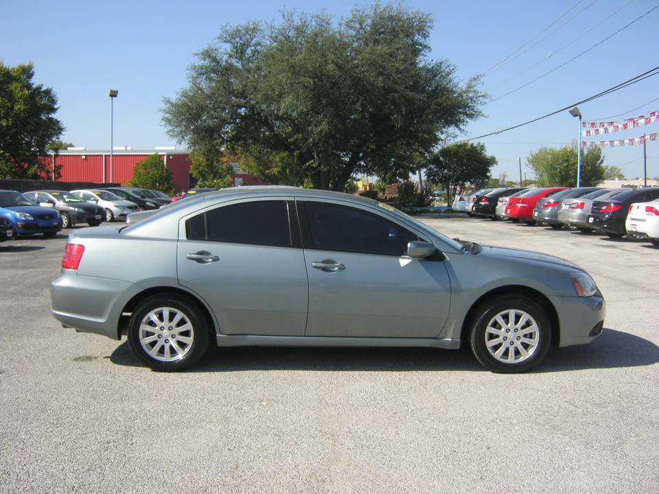 2009 Mitsubishi Galant ES