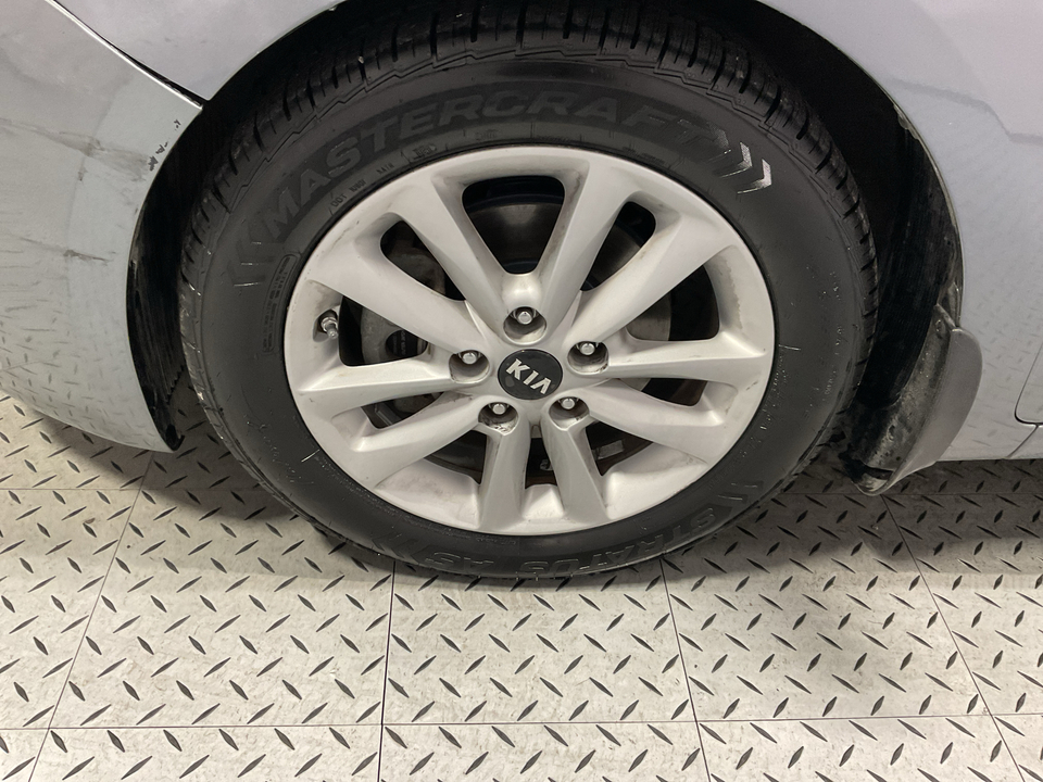 2017 Kia Forte LX 6A