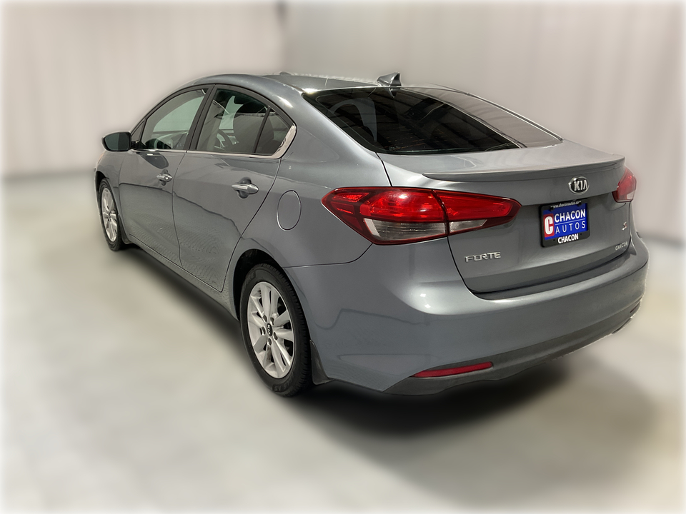 2017 Kia Forte LX 6A