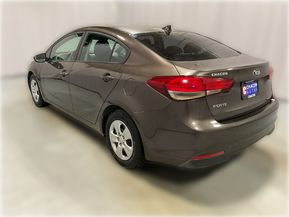 2017 Kia Forte LX 6A