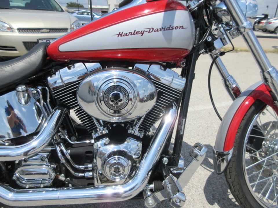 2002 Harley-Davidson FXSTDI -